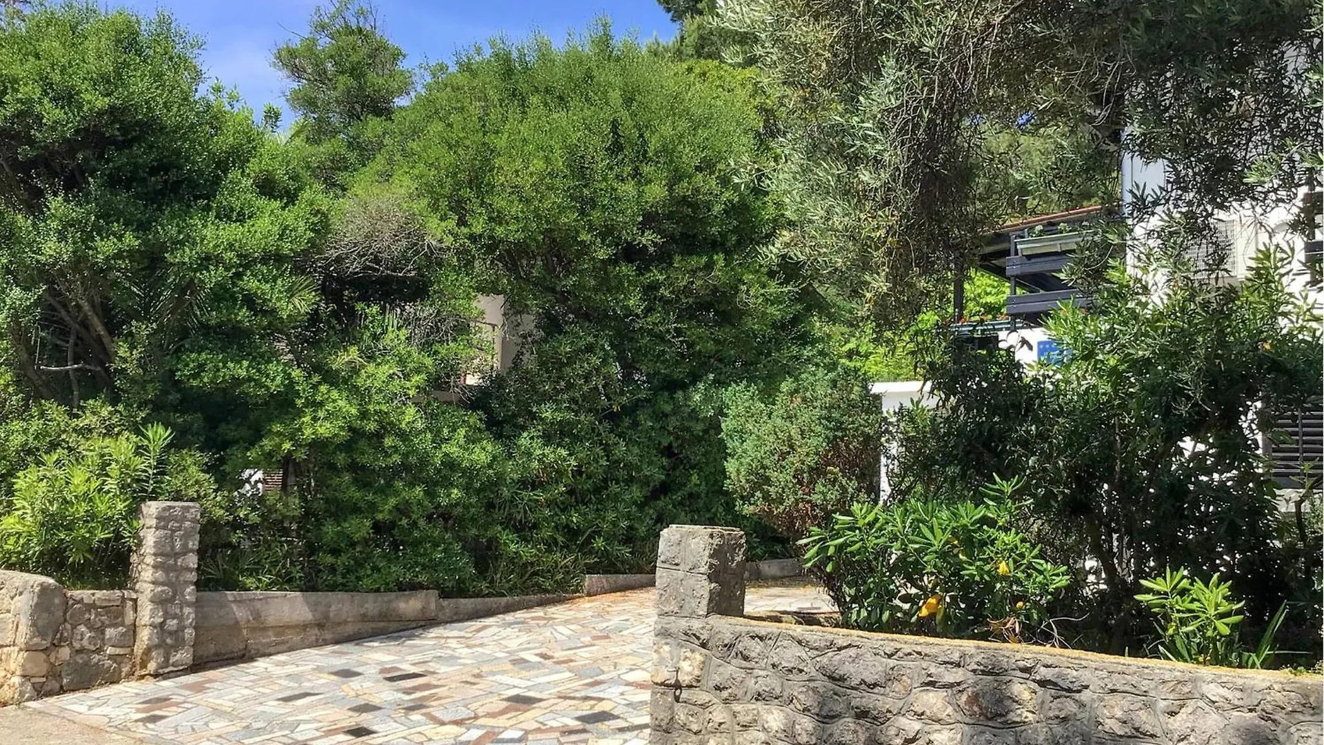 1 Bedroom Amazing Apartment In Mali Losinj